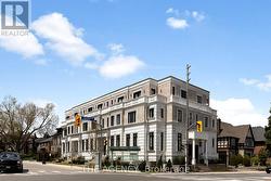 1202 AVENUE ROAD Toronto, ON M5N 2G4