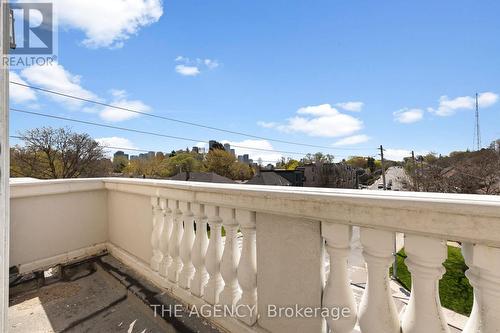 1202 Avenue Road, Toronto, ON - Outdoor