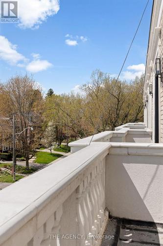 1202 Avenue Road, Toronto, ON - Outdoor