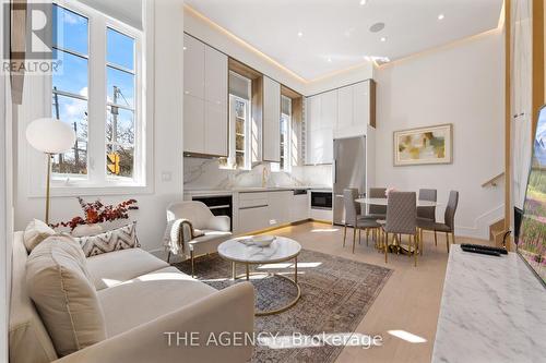 1202 Avenue Road, Toronto, ON - Indoor