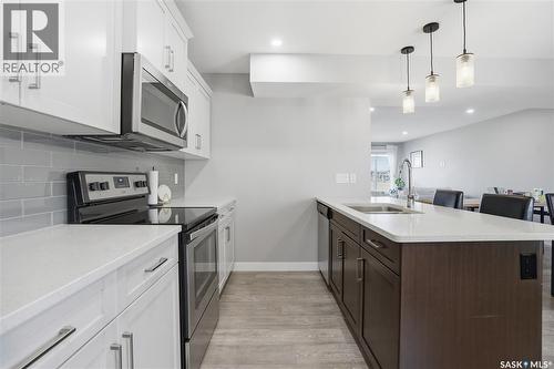 4521 E Keller Avenue, Regina, SK - Indoor Photo Showing Kitchen With Upgraded Kitchen