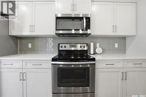 4521 E Keller Avenue, Regina, SK - Indoor Photo Showing Kitchen