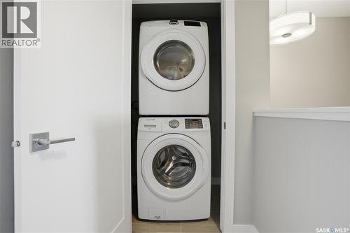 4521 E Keller Avenue, Regina, SK - Indoor Photo Showing Laundry Room