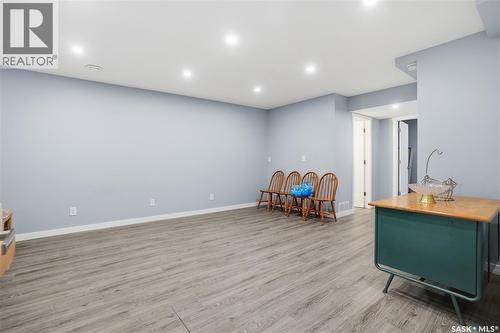 4521 E Keller Avenue, Regina, SK - Indoor
