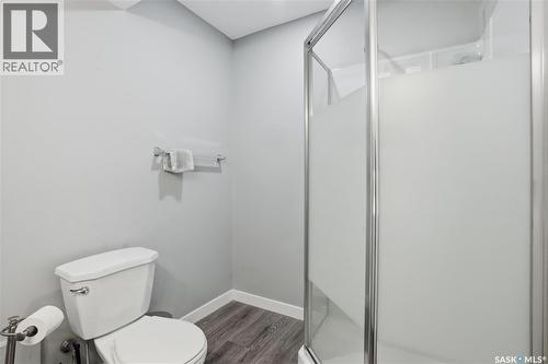 4521 E Keller Avenue, Regina, SK - Indoor Photo Showing Bathroom