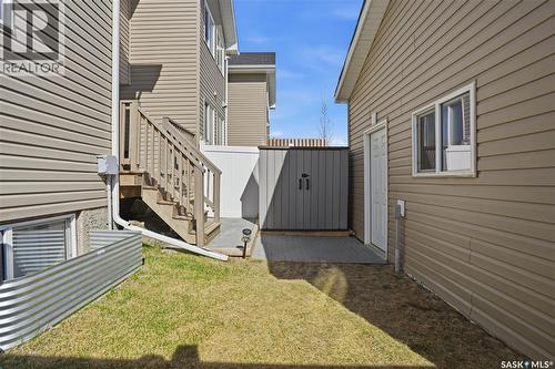 4521 E Keller Avenue, Regina, SK - Outdoor With Exterior