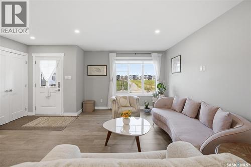 4521 E Keller Avenue, Regina, SK - Indoor Photo Showing Living Room