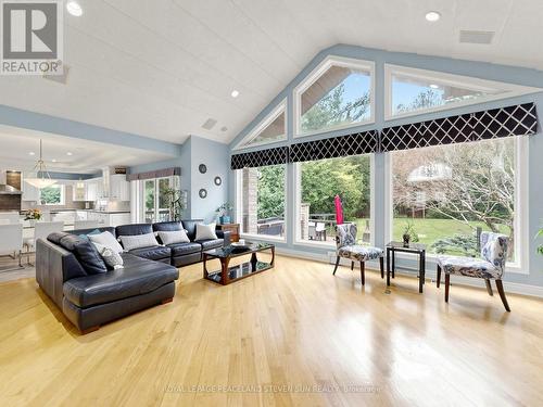 48 Buggey Lane, Ajax, ON - Indoor Photo Showing Living Room