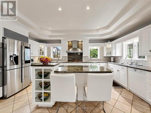 48 Buggey Lane, Ajax, ON - Indoor Photo Showing Kitchen With Upgraded Kitchen