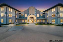 235 132 Marrington Road  Winnipeg, MB R3T 5Y5