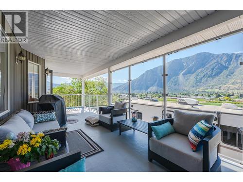 101 2Nd Avenue, Keremeos, BC - Outdoor With Deck Patio Veranda With Exterior