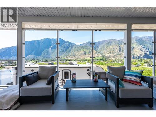101 2Nd Avenue, Keremeos, BC - Indoor
