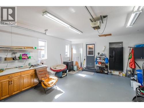 101 2Nd Avenue, Keremeos, BC - Indoor Photo Showing Garage