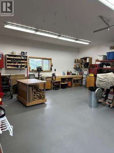 101 2Nd Avenue, Keremeos, BC - Indoor Photo Showing Garage