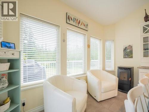 10067 Highway 101, Powell River, BC - Indoor