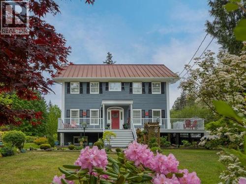 10067 Highway 101, Powell River, BC - Outdoor With Deck Patio Veranda