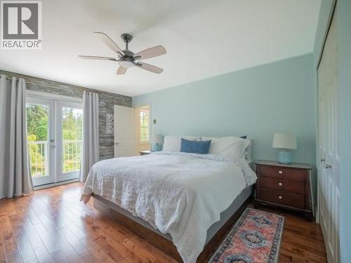 10067 Highway 101, Powell River, BC - Indoor Photo Showing Bedroom