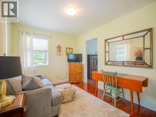 10067 Highway 101, Powell River, BC - Indoor