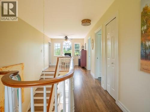 10067 Highway 101, Powell River, BC - Indoor Photo Showing Other Room