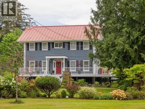 10067 Highway 101, Powell River, BC - Outdoor With Deck Patio Veranda
