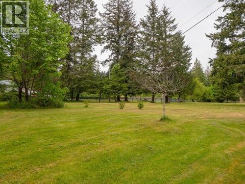 10067 Highway 101, Powell River, BC - Outdoor