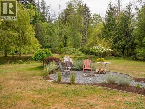 10067 Highway 101, Powell River, BC - Outdoor