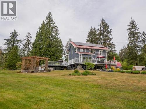 10067 Highway 101, Powell River, BC - Outdoor With Deck Patio Veranda
