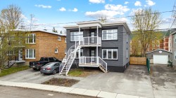 105  - 107 Rue de l'Érablière Saint-Jérôme, QC J7Z 2N7