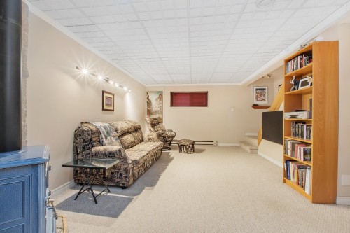 Salle familiale - 425 Rue Perras, Laval (Auteuil), QC - Indoor