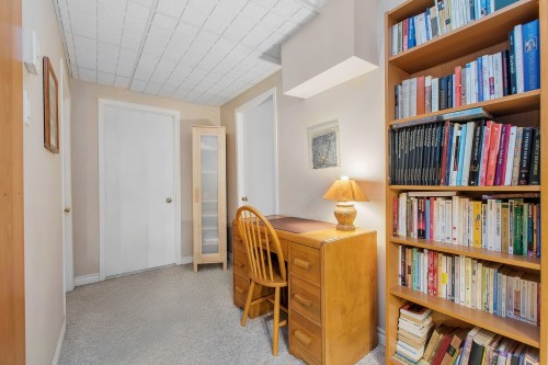 Bureau - 425 Rue Perras, Laval (Auteuil), QC - Indoor