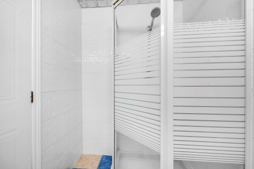 Salle de bains - 425 Rue Perras, Laval (Auteuil), QC - Indoor Photo Showing Other Room