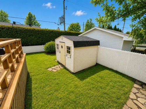 Cour - 425 Rue Perras, Laval (Auteuil), QC - Outdoor