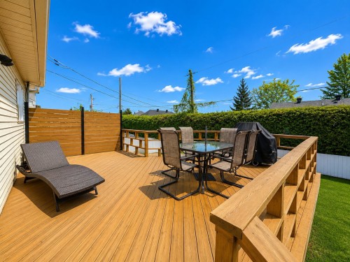 Cour - 425 Rue Perras, Laval (Auteuil), QC - Outdoor With Deck Patio Veranda