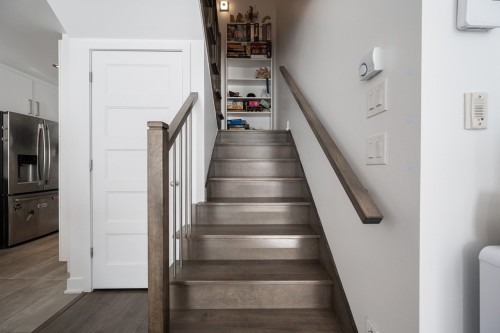 Escalier - 204-83 Ch. Des Îles-Yale, Saint-Eustache, QC - Indoor Photo Showing Other Room