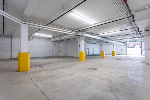 Garage - 4-165 Rue Radisson, Trois-Rivières, QC - Indoor Photo Showing Garage