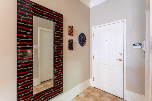 Hall d'entrée/Vestibule - 4-165 Rue Radisson, Trois-Rivières, QC - Indoor Photo Showing Other Room