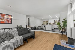 Salon - 