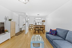 202-5415 Rue Drolet  Montréal (Le Plateau-Mont-Royal), QC H2T 2H5