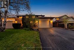 176 SPRUCE STREET Aurora, ON L4G 3P3