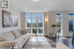 16 - 7 PHELPS LANE Richmond Hill, ON L4E 1J4