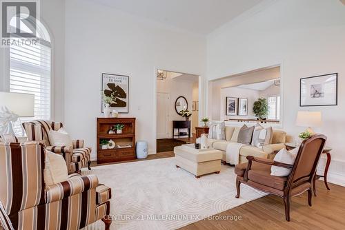 15 Bimmer Place, Brampton, ON - Indoor Photo Showing Living Room