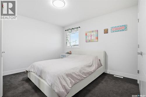 102 Teal Crescent, Saskatoon, SK - Indoor Photo Showing Bedroom