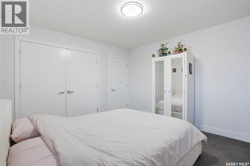102 Teal Crescent, Saskatoon, SK - Indoor Photo Showing Bedroom