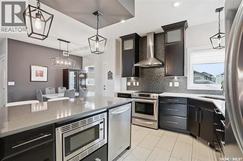 102 Teal Crescent, Saskatoon, SK - Indoor Photo Showing Kitchen With Upgraded Kitchen