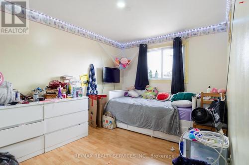 238 Linden Drive, Cambridge, ON - Indoor Photo Showing Bedroom