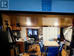 Kitchen/dining from entrance - 