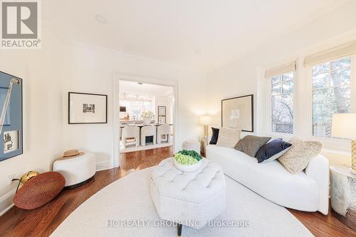 39 Glengowan Road, Toronto, ON - Indoor Photo Showing Living Room