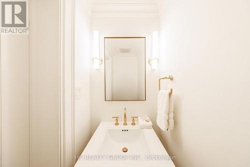 39 Glengowan Road, Toronto, ON - Indoor Photo Showing Bathroom
