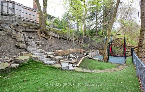 39 Glengowan Road, Toronto, ON - Outdoor