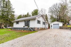 64 SPRUCE DRIVE Huntsville (Stephenson), ON P0B 1L0